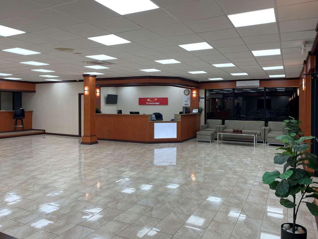 Econo Lodge Yemassee Interior photo